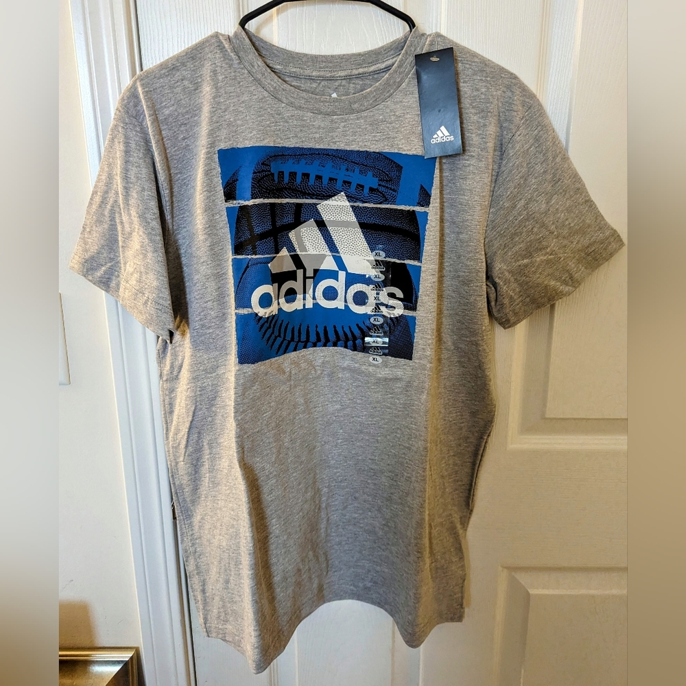 New Adidas youth t-shirt XL